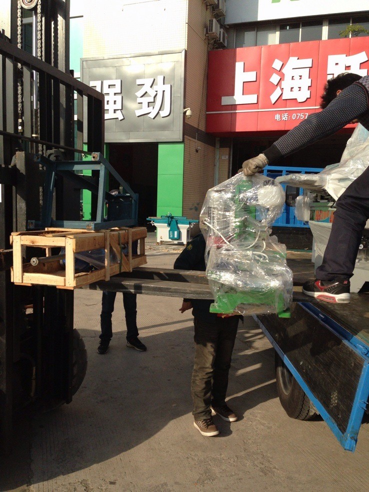 整車出貨，杏壇客戶